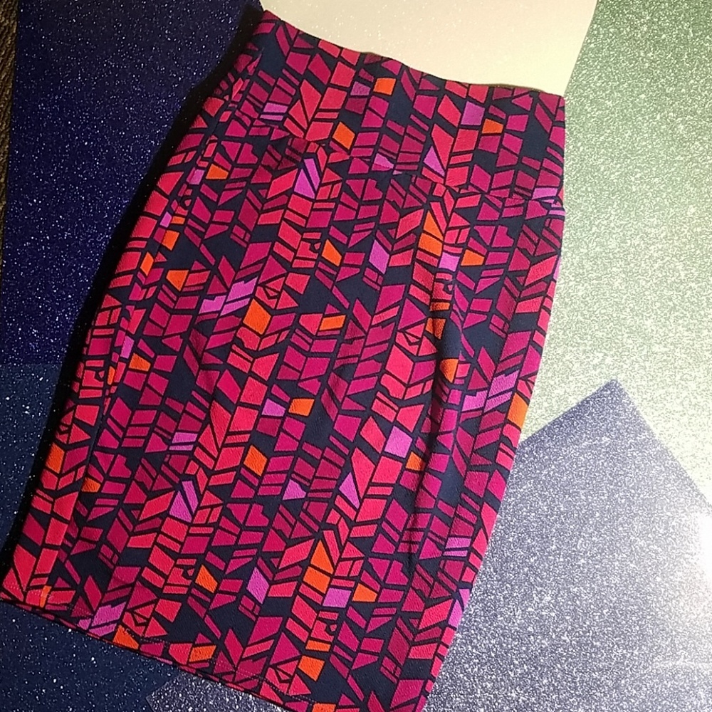 XS LuLaRoe Cassie Skirt